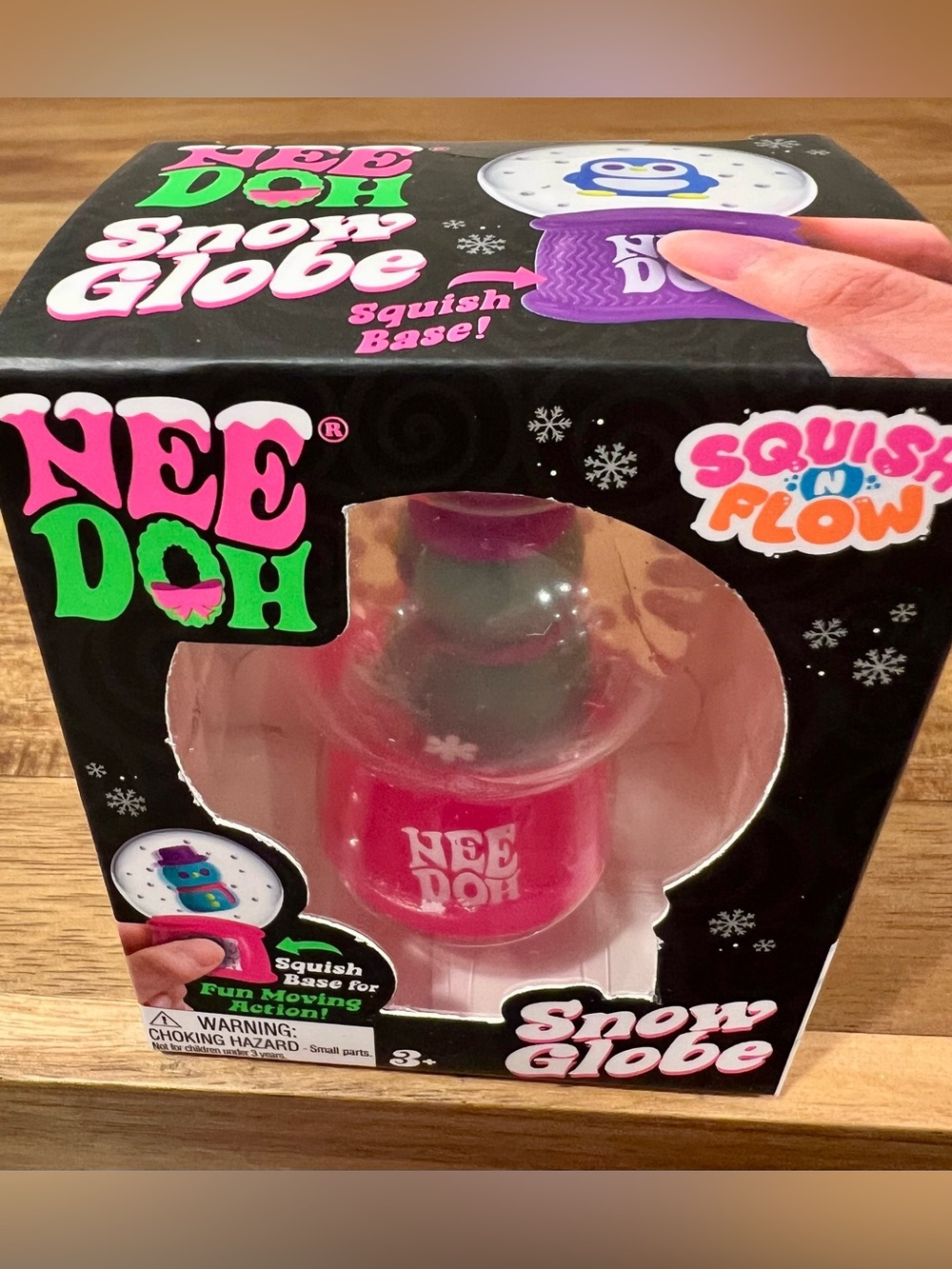 π₯ βοΈ NeeDoh Snow Globe - Groovy the Dohman Squish 'n Flow π©·π©΅ - Picture 5 of 7